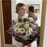 Profesora de apoyo escolar especializada en niños de forma presencial